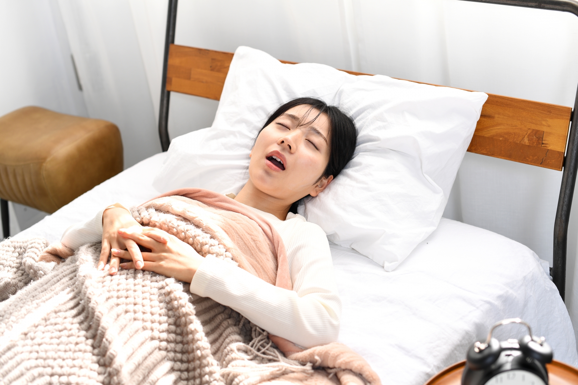 仰向け寝による気道閉塞